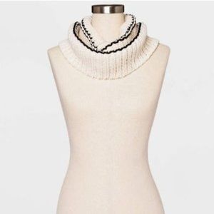 Target Wild Fable Cream Striped Chunky Knit Infinity Cowl Tube Scarf